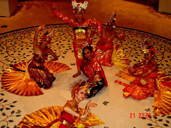 dancers posing at St. Regis resort'04